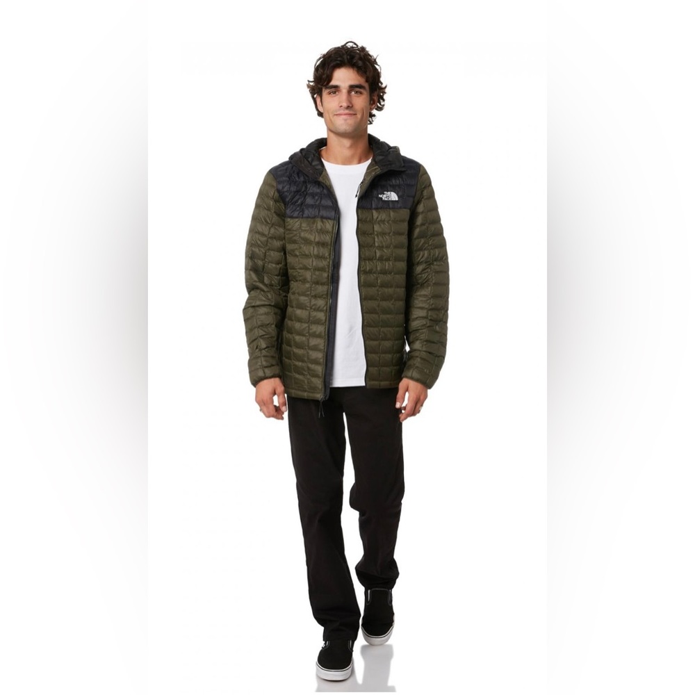 NEVER BEEN WORN North Face Men’s Thermoball Eco Jacket XL, X-LARGE
